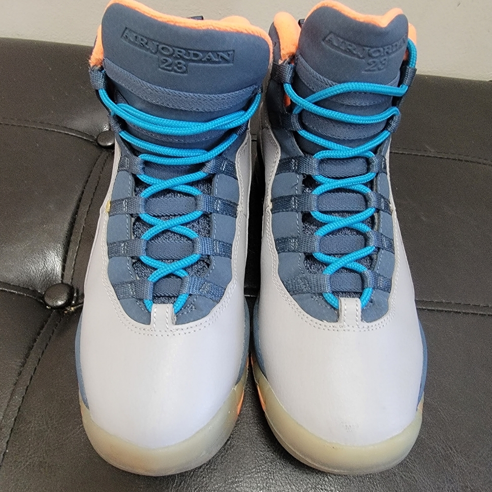 Air Jordan 10 Retro - Picture 3 of 5